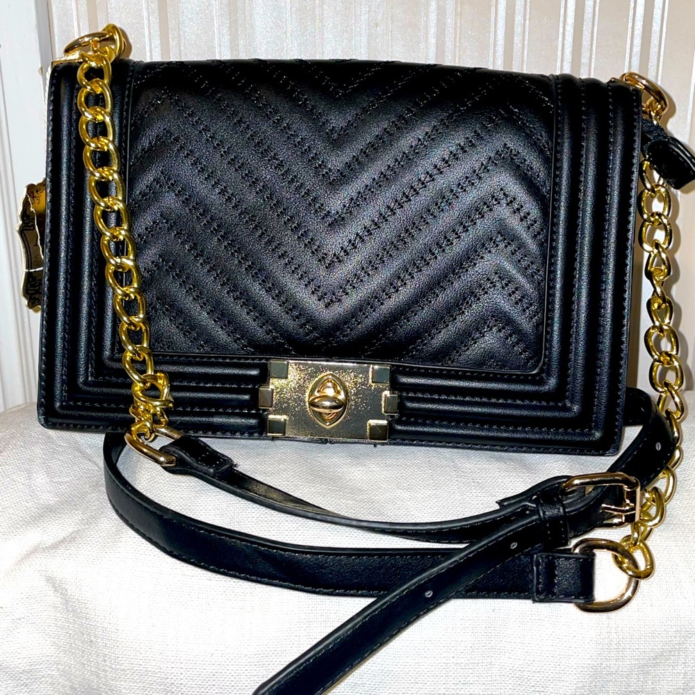 Black never worn purse